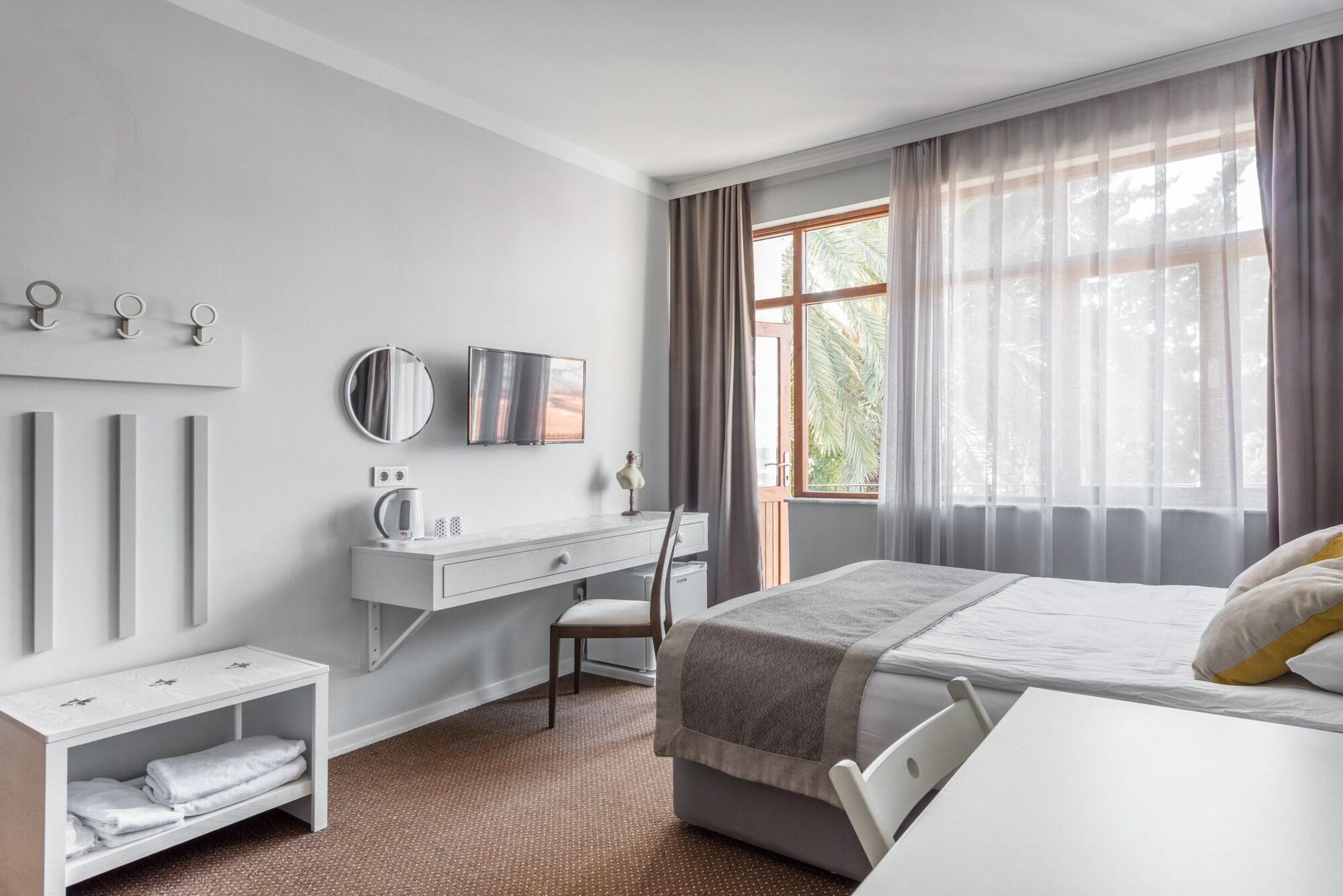 Delight Deluxe Hotel & Spa Анталия Екстериор снимка